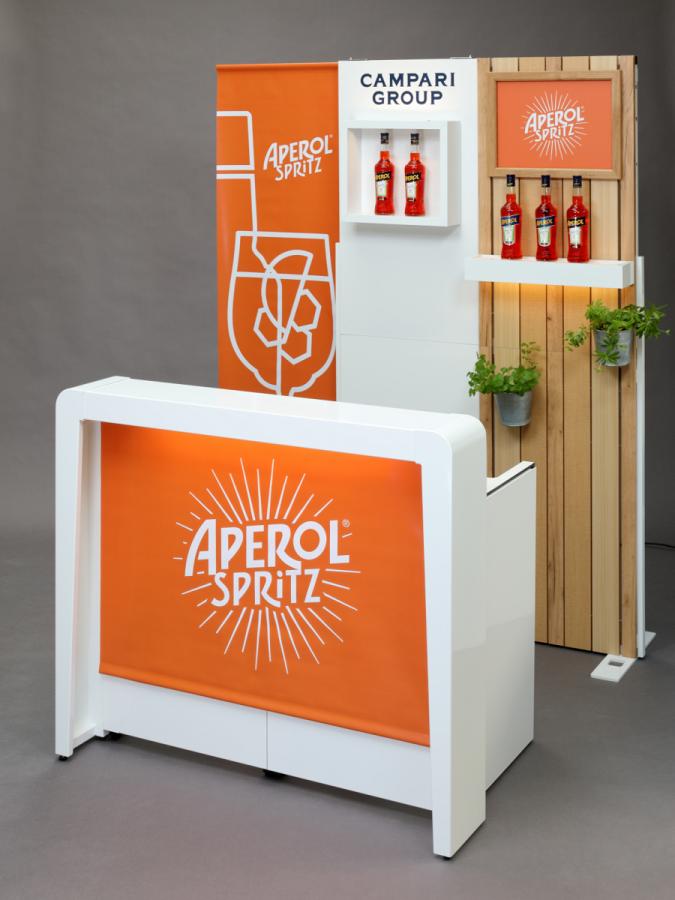 G-Rack Promotionbar Aperol mit Rückdisplay und Flaschenpräsentation
