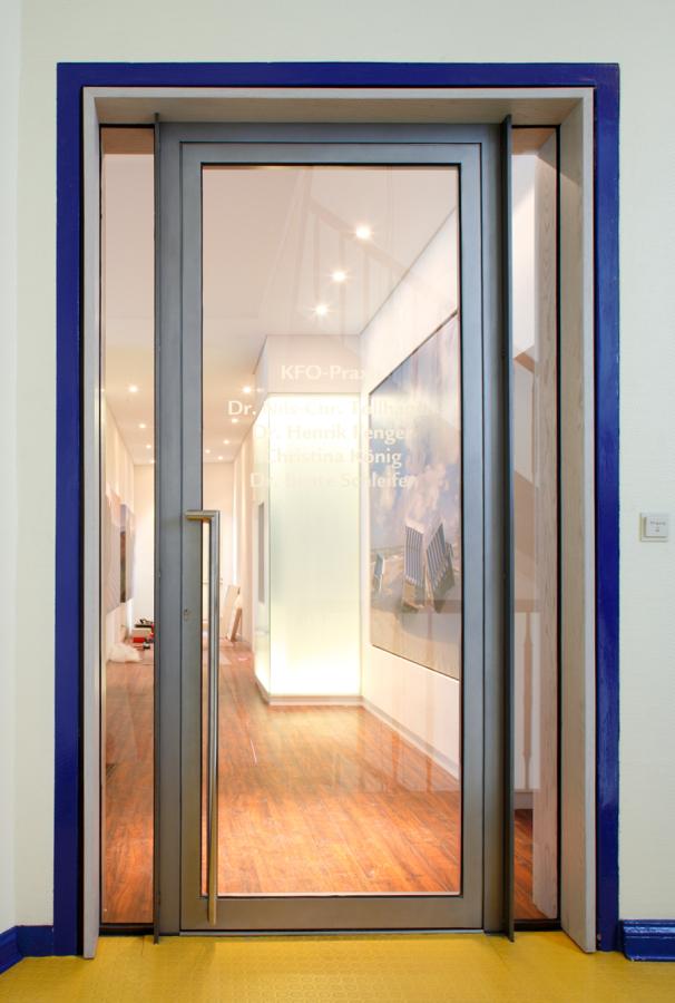 door entrance, aluminium and glass